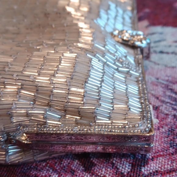 Vintage Beaded Crossbody Purse - Picture 6 of 8